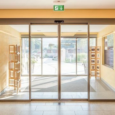 Сенсорные автоматические раздвижные двери DORMA ES 75
